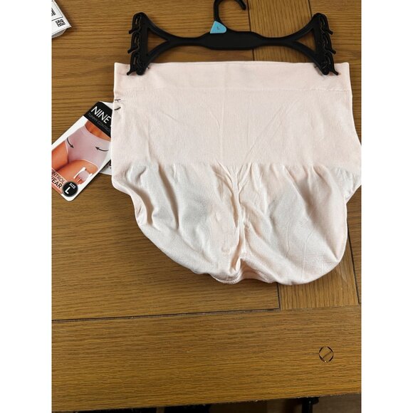 Nine West Size L Tummy Control Rear Lift Intimates Firm Shapewear - Picture 4 of 6